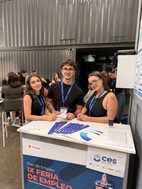 Compromiso y solidaridad: CES colabora en la Feria de Empleo de Cruz Roja Madrid