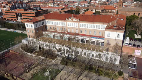 Por qué estudiar una FP hoy en día y cómo la Escuela CES puede transformar tu futuro